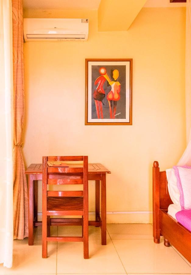 Kahondo Buffalo Hotel Kampala Makerere Exterior photo